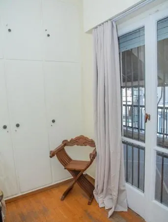 Διαμέρισμα Theodore's Maisonette Next To The Metro Station